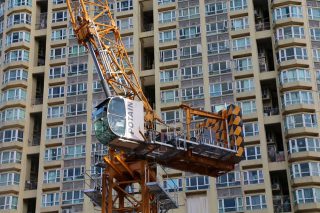 Cẩu tháp gật gù POTAIN MCH175